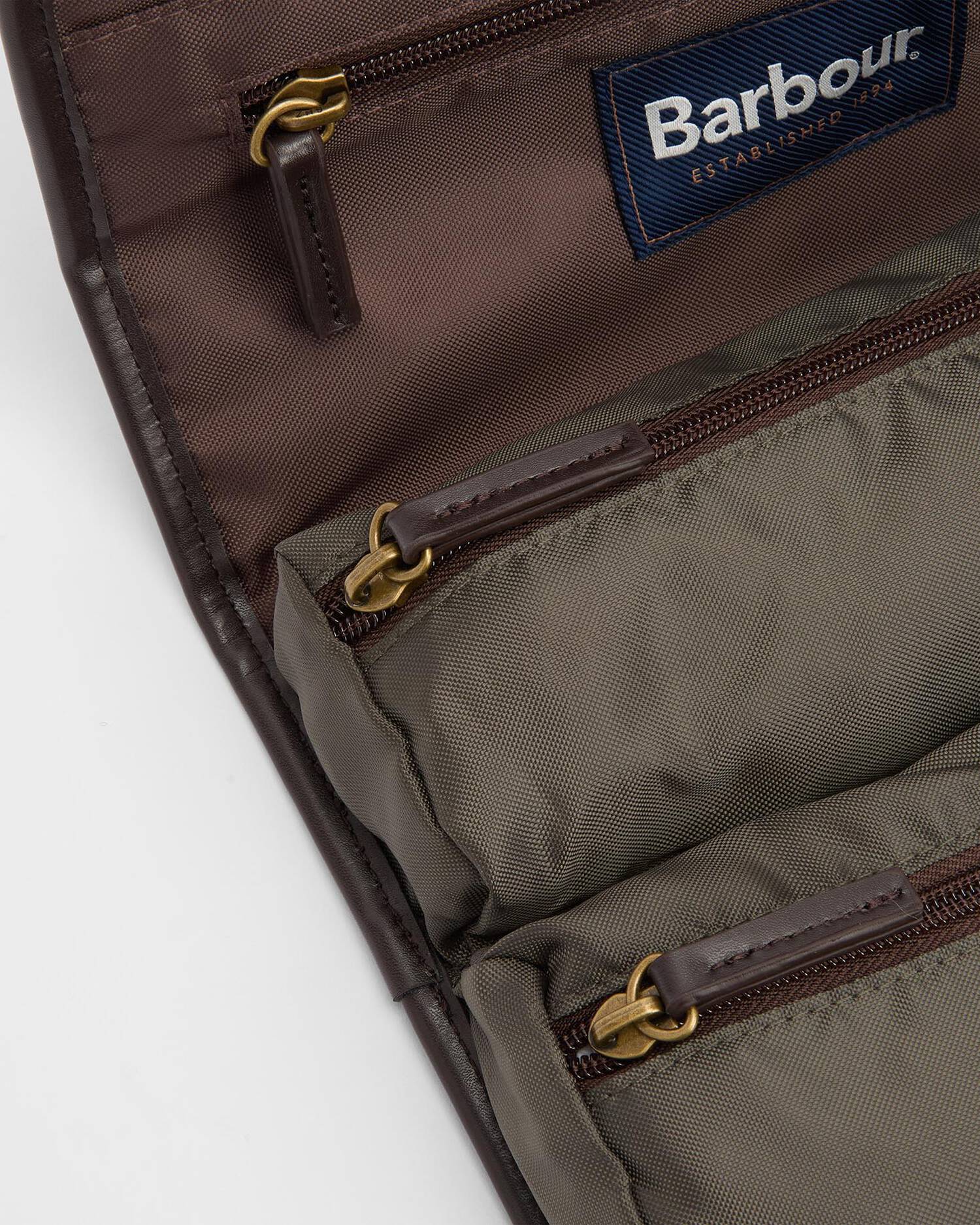 Trousse de toilette suspendue Barbour Wax