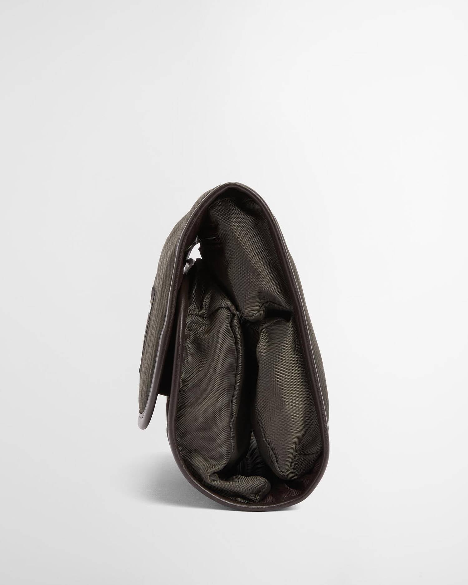 Trousse de toilette suspendue Barbour Wax